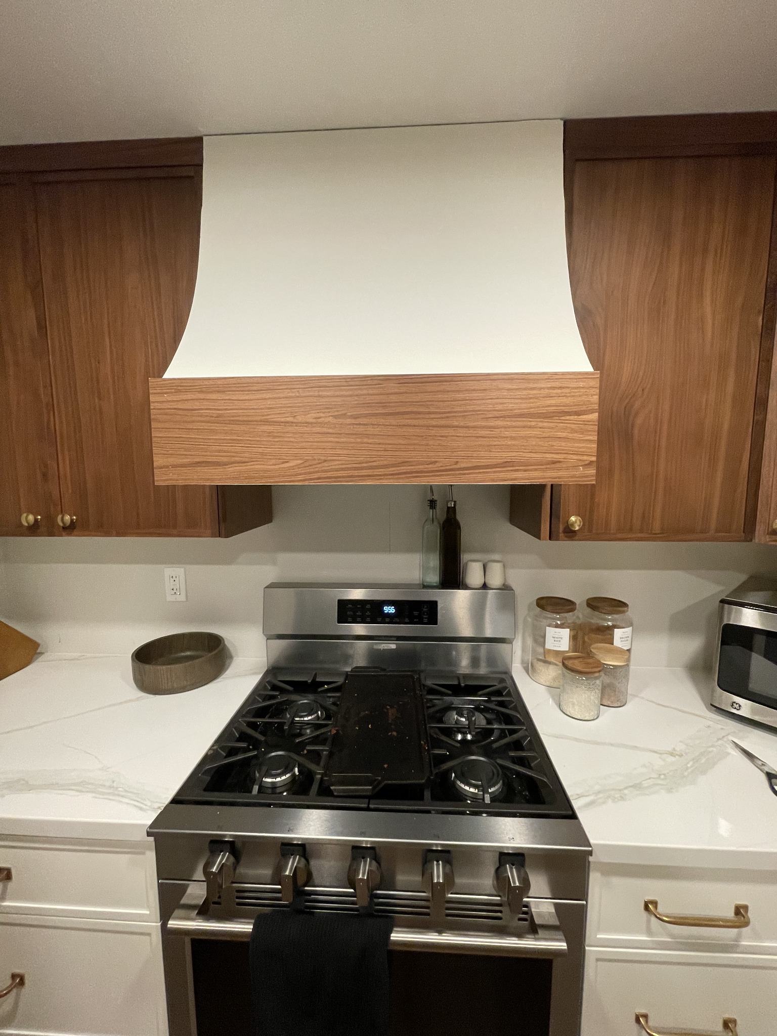 Finished range hood